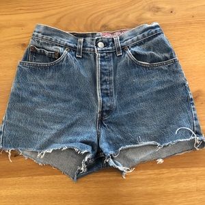 Levi’s vintage 550 denim cutoff shorts